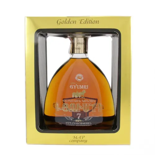 Коньяк "Gyumri" 7-річний, у подарунковій коробці, 0.5л