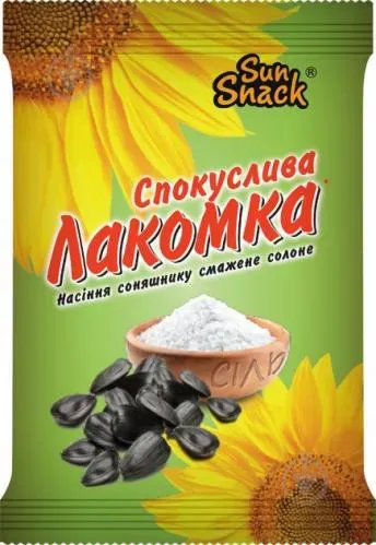 Насіння соняшнику смажене нечищене солоне ТМ "Лакомка" 100г.