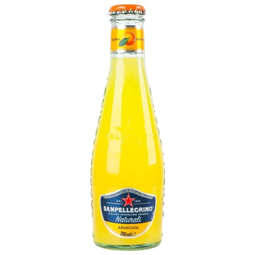 Напій газований Sanpellegrino Naturali Aranciata зі смаком апельсину 200мл