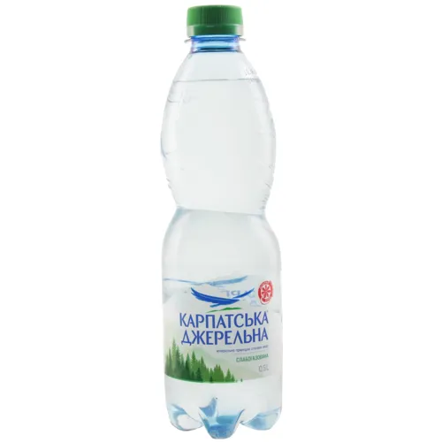 Вода мінеральна слабогазована Карпатська Джерельна 0.5л