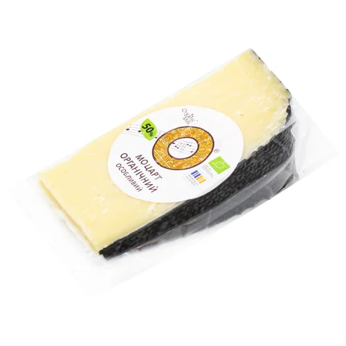 Сир Organic Milk Моцарт особливий 50% 130г