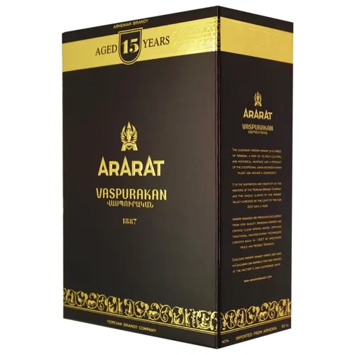 Коньяк Арарат Васпуракан 15 років 40% 0,5л в подарунковій упаковці