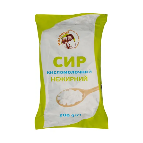 Сир кисломолочний нежирний Молочар м/у 200г