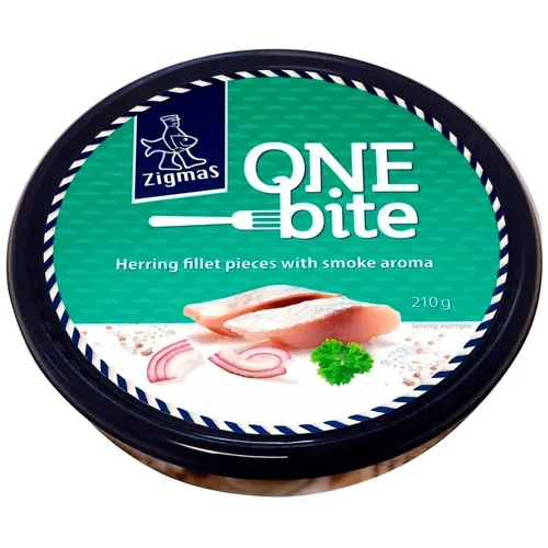 Оселедець Zigmas One Bite шматочки філе слабосолене в олії зі смаком диму 210г