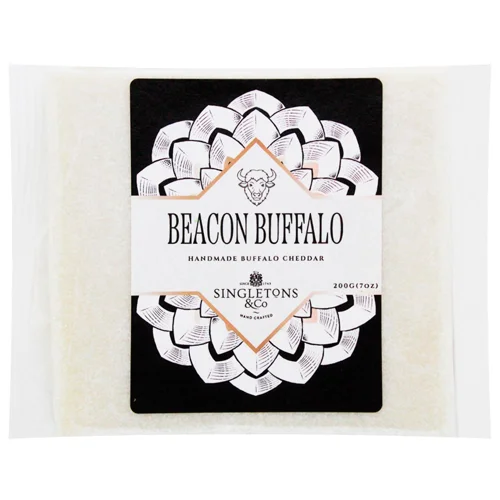 Сир Чеддер з буйволиного молока Beacon Buffalo SINGLETONS&CO 200 г