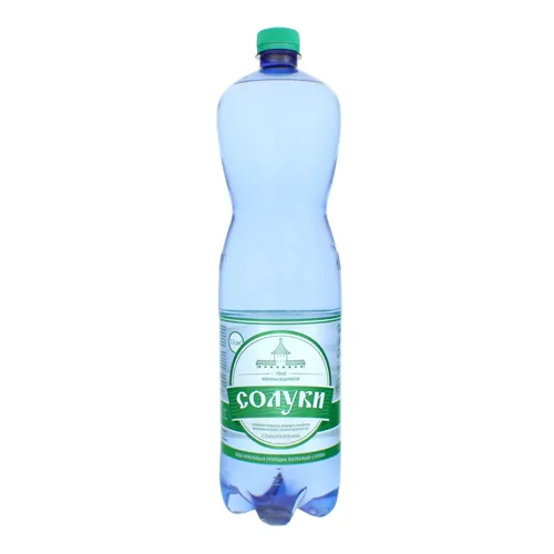 Вода мінеральна слабогазована Солуки 1.5л