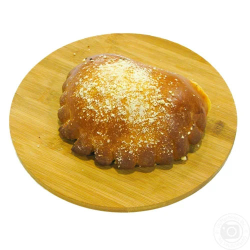 Булочка здобна з малиною