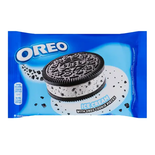 Морозиво-сендвіч зі смаком шоколаду з подрібненими шматочками бісквіту Oreo м/у 80г