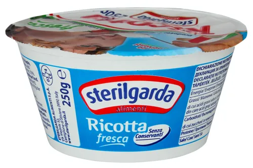 Сир 33% Рікотта Sterilgarda 250г