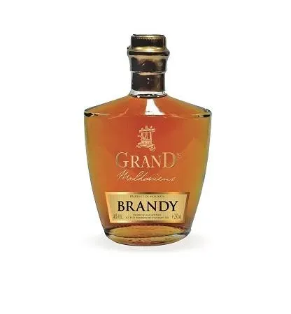 Бренді Grands Moldaviens 40% об'єм скляна пляшка Молдова 0,25л