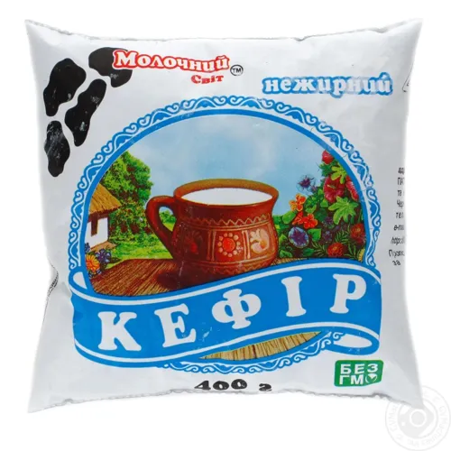 Кефір Молочний Світ Нежирний 400г