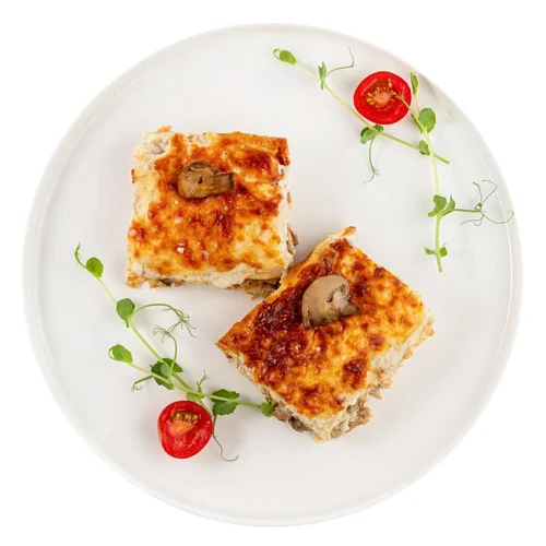 Лазанья з м'ясом курки та налисниками