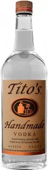 Водка Tito's Vodka 1л 40%