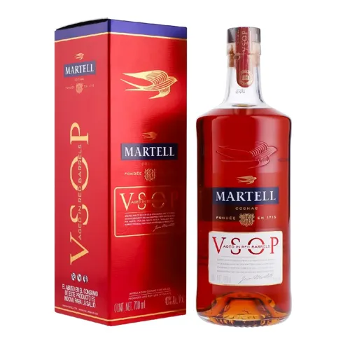 Коньяк Martell V.S.O.P. 40% 0,7л в подарунковій упаковці