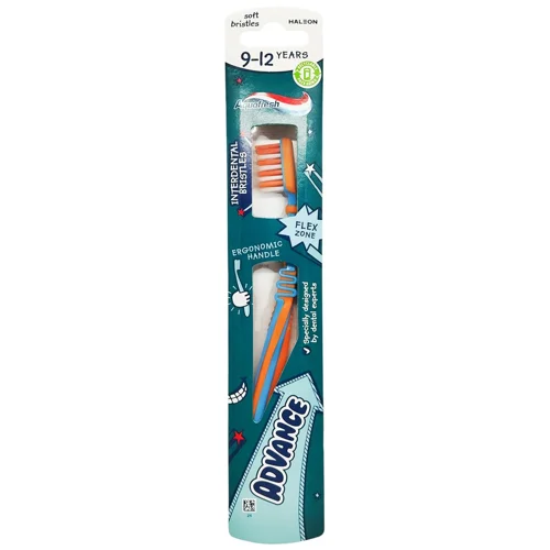 Зубна щітка Aquafresh Advance для дітей 9-12 років