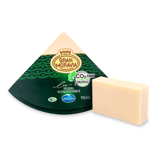 Сир Gran Moravia 32% з коров`ячого молока, кг